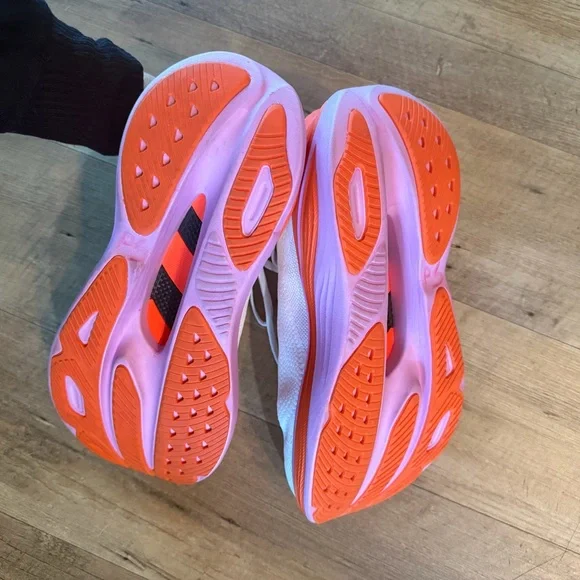 Hoka One One Skyward X women’s 10 - Picture 8 of 10